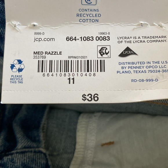 Arizona Jean Co. High Rise Vintage Comfort Mom Short - Picture 7 of 7